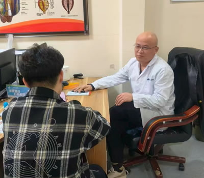黔南布依族苗族自治州|男科医师高朋磊：守护男性健康，专业男科诊疗